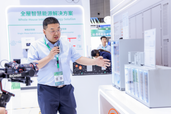 合法股票配资平台 海泰新能王用：户用储能产品正向“家用化”“家电化”趋势发展